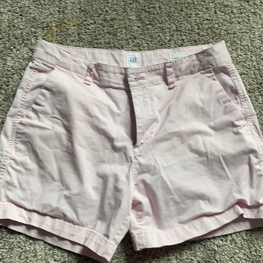 Gap light pink shorts . Size 6